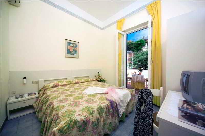 Villa Diana - Beach & Rooms Ischia Exterior foto