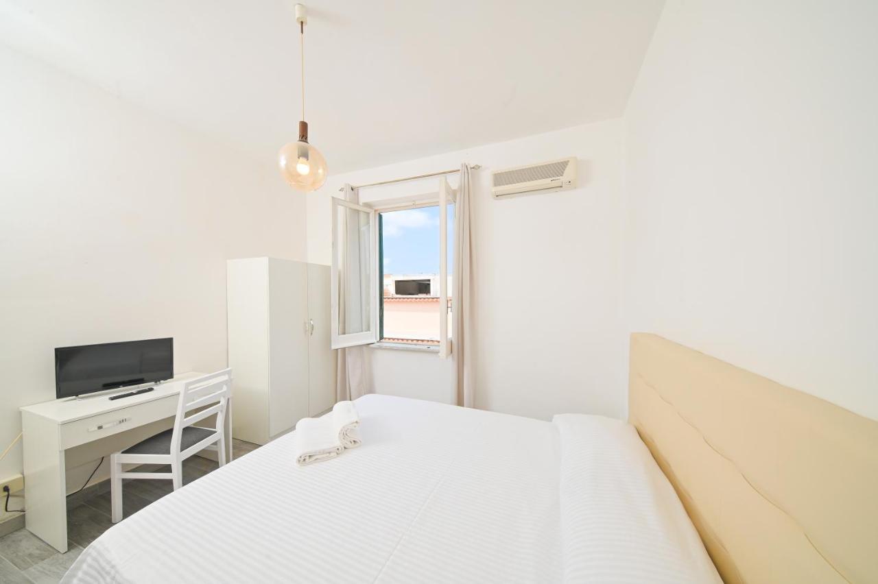Villa Diana - Beach & Rooms Ischia Exterior foto