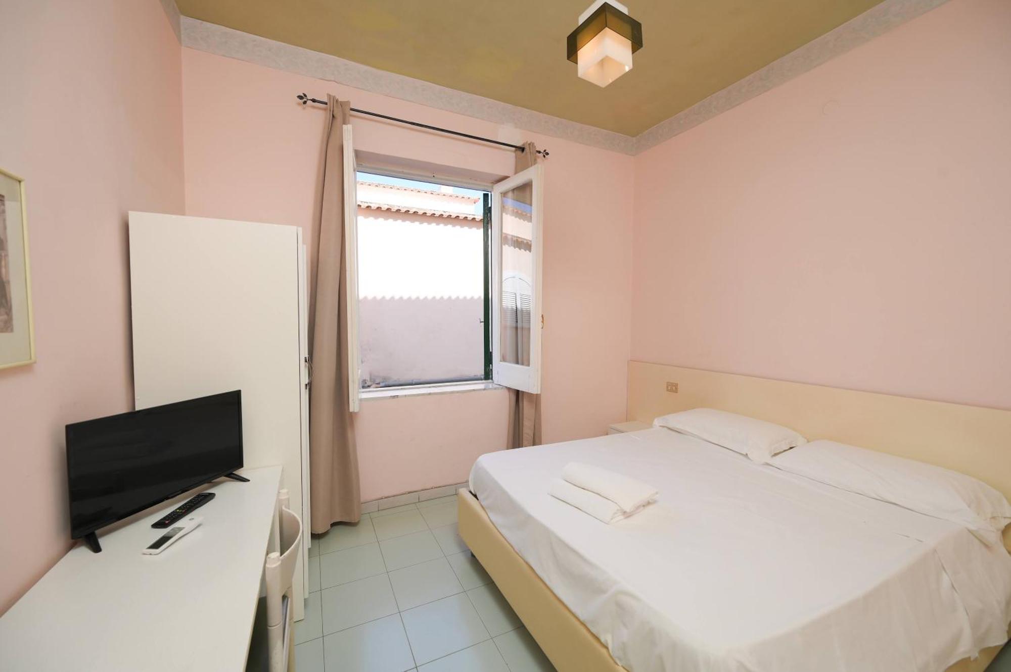 Villa Diana - Beach & Rooms Ischia Exterior foto